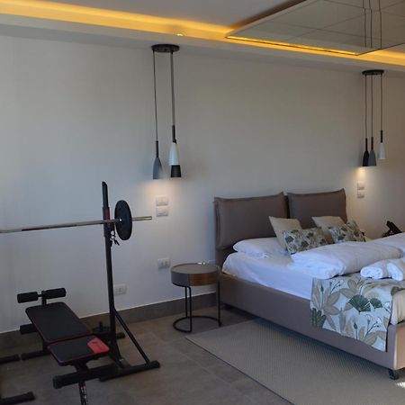 Blue Dream Hotel モンセーリチェ エクステリア 写真