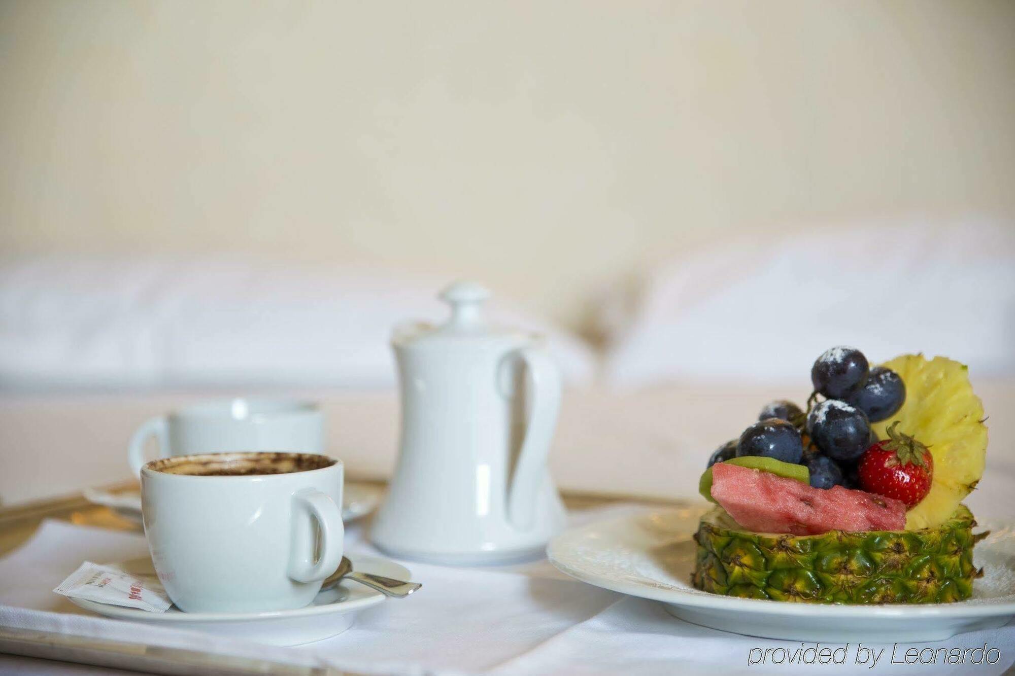Blue Dream Hotel モンセーリチェ エクステリア 写真